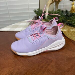 Clove Lilac Fade nursing Sneakers
